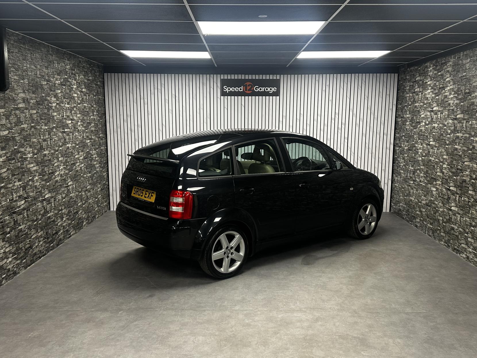 Audi A2 1.4 TDI SE Hatchback 5dr Diesel Manual (119 g/km, 75 bhp)