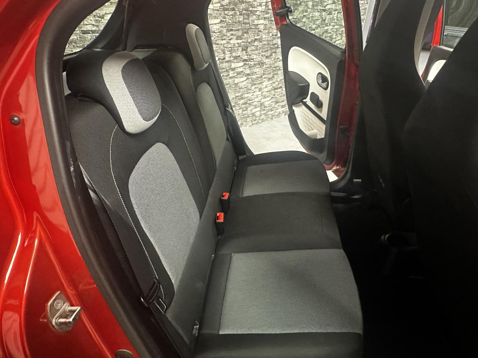 Renault Twingo 0.9 TCe ENERGY Dynamique Hatchback 5dr Petrol Manual Euro 6 (s/s) (90 ps)