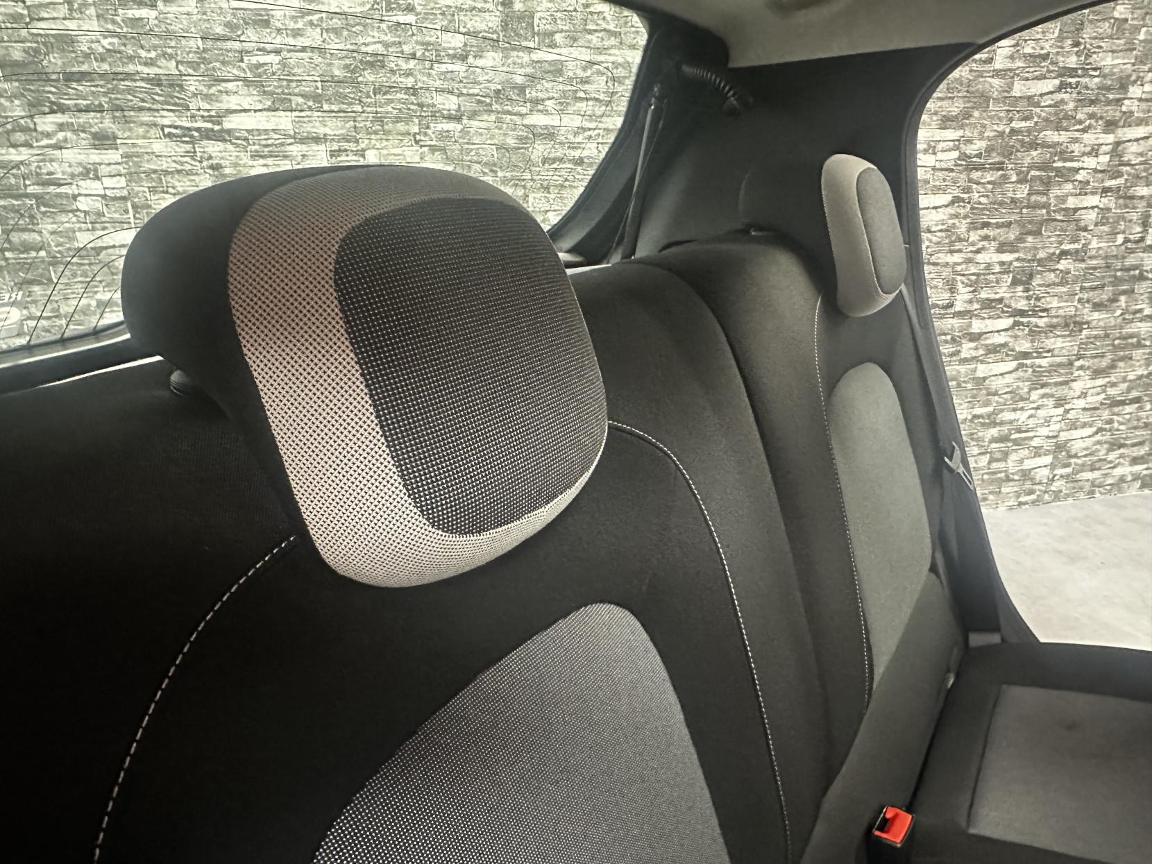 Renault Twingo 0.9 TCe ENERGY Dynamique Hatchback 5dr Petrol Manual Euro 6 (s/s) (90 ps)