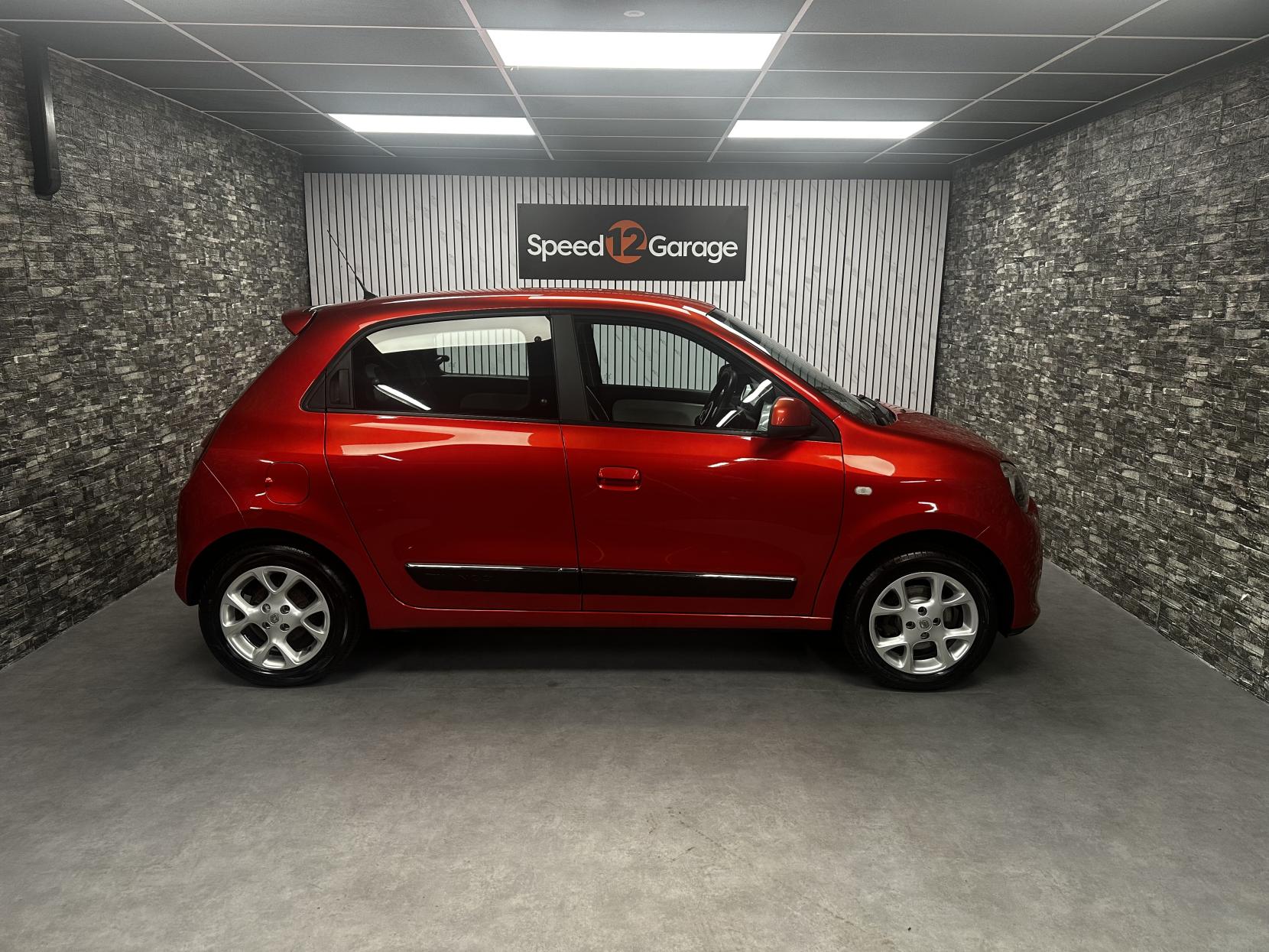 Renault Twingo 0.9 TCe ENERGY Dynamique Hatchback 5dr Petrol Manual Euro 6 (s/s) (90 ps)