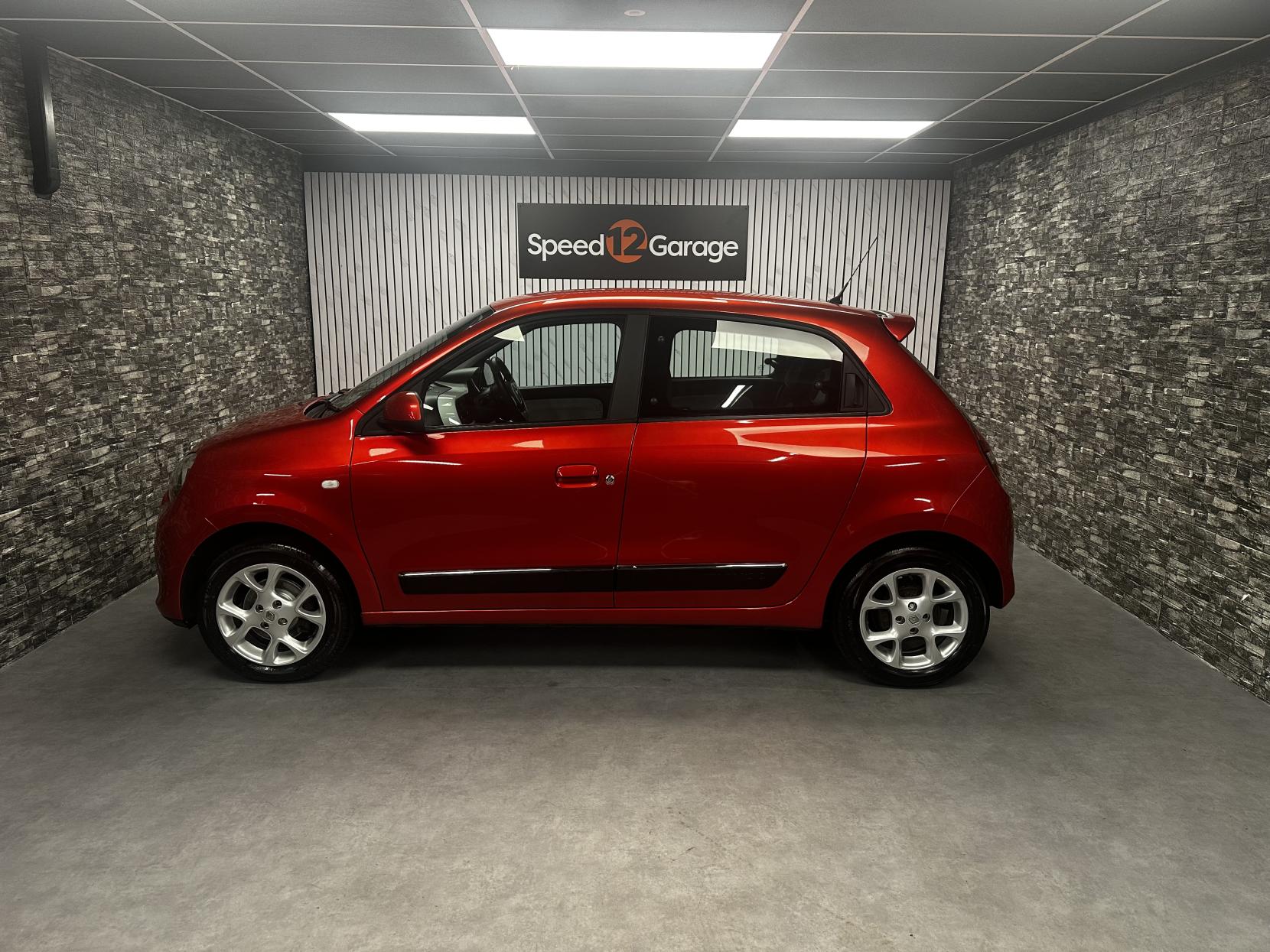 Renault Twingo 0.9 TCe ENERGY Dynamique Hatchback 5dr Petrol Manual Euro 6 (s/s) (90 ps)