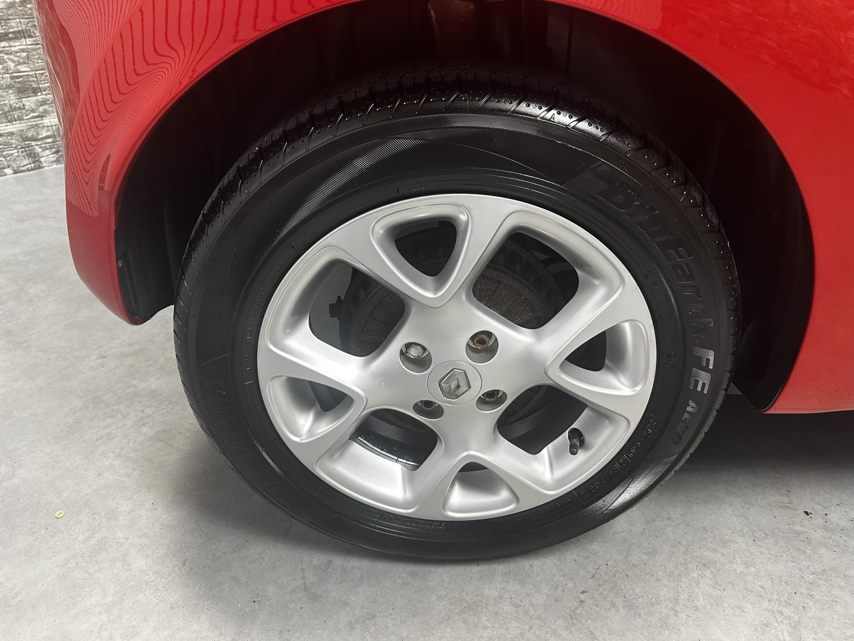 Renault Twingo 0.9 TCe ENERGY Dynamique Hatchback 5dr Petrol Manual Euro 6 (s/s) (90 ps)