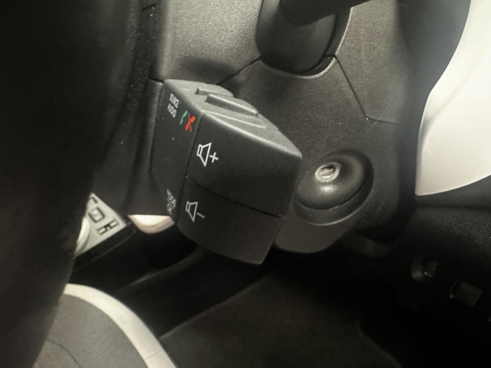 Renault Twingo 0.9 TCe ENERGY Dynamique Hatchback 5dr Petrol Manual Euro 6 (s/s) (90 ps)