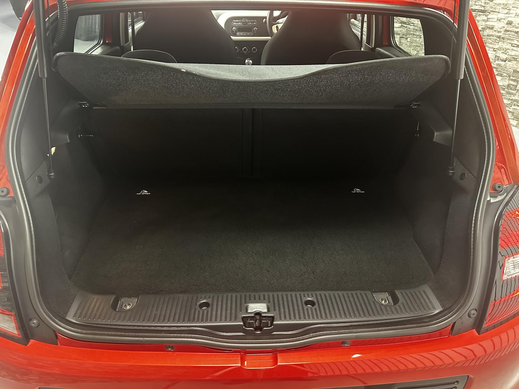 Renault Twingo 0.9 TCe ENERGY Dynamique Hatchback 5dr Petrol Manual Euro 6 (s/s) (90 ps)