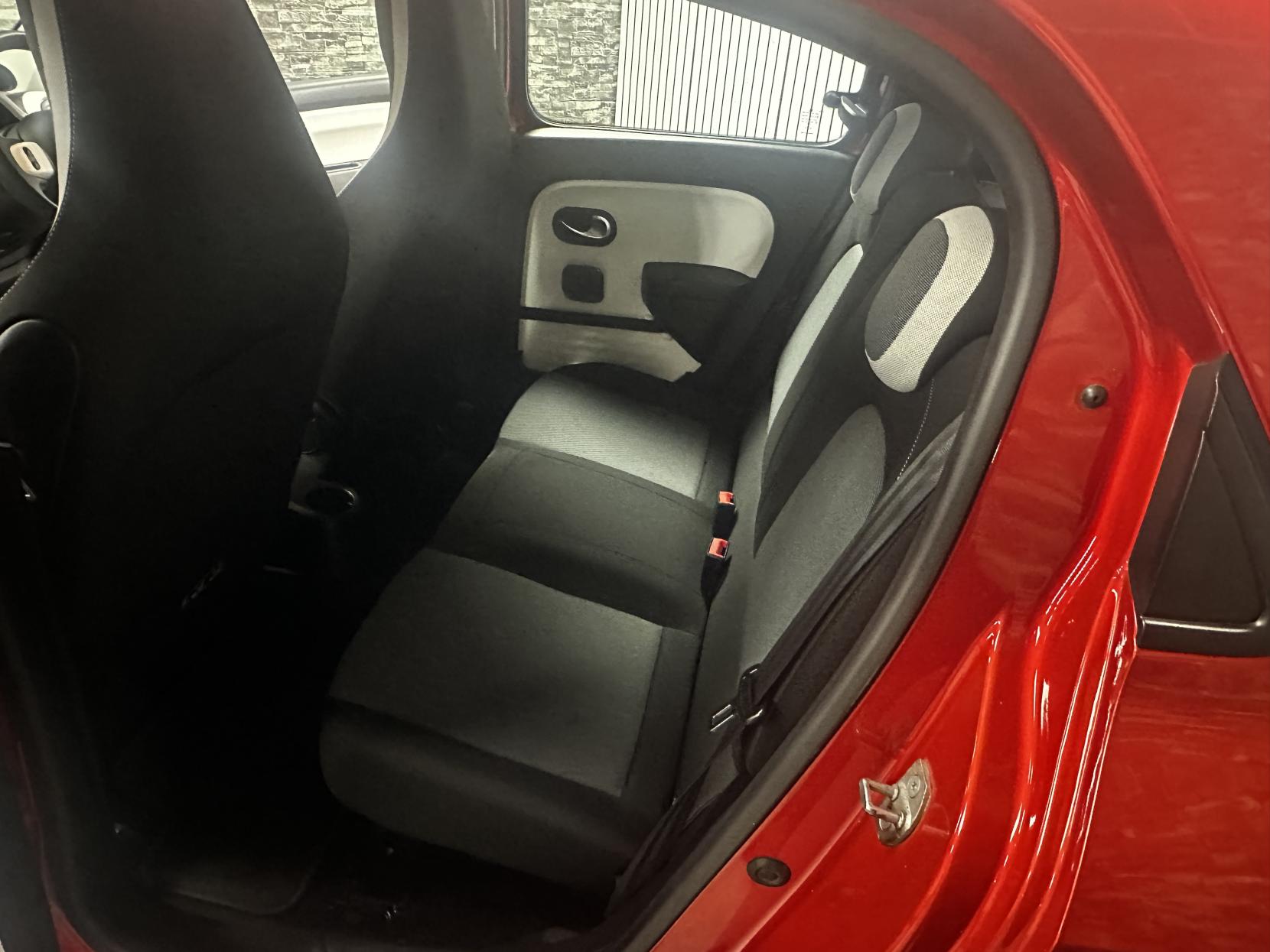 Renault Twingo 0.9 TCe ENERGY Dynamique Hatchback 5dr Petrol Manual Euro 6 (s/s) (90 ps)