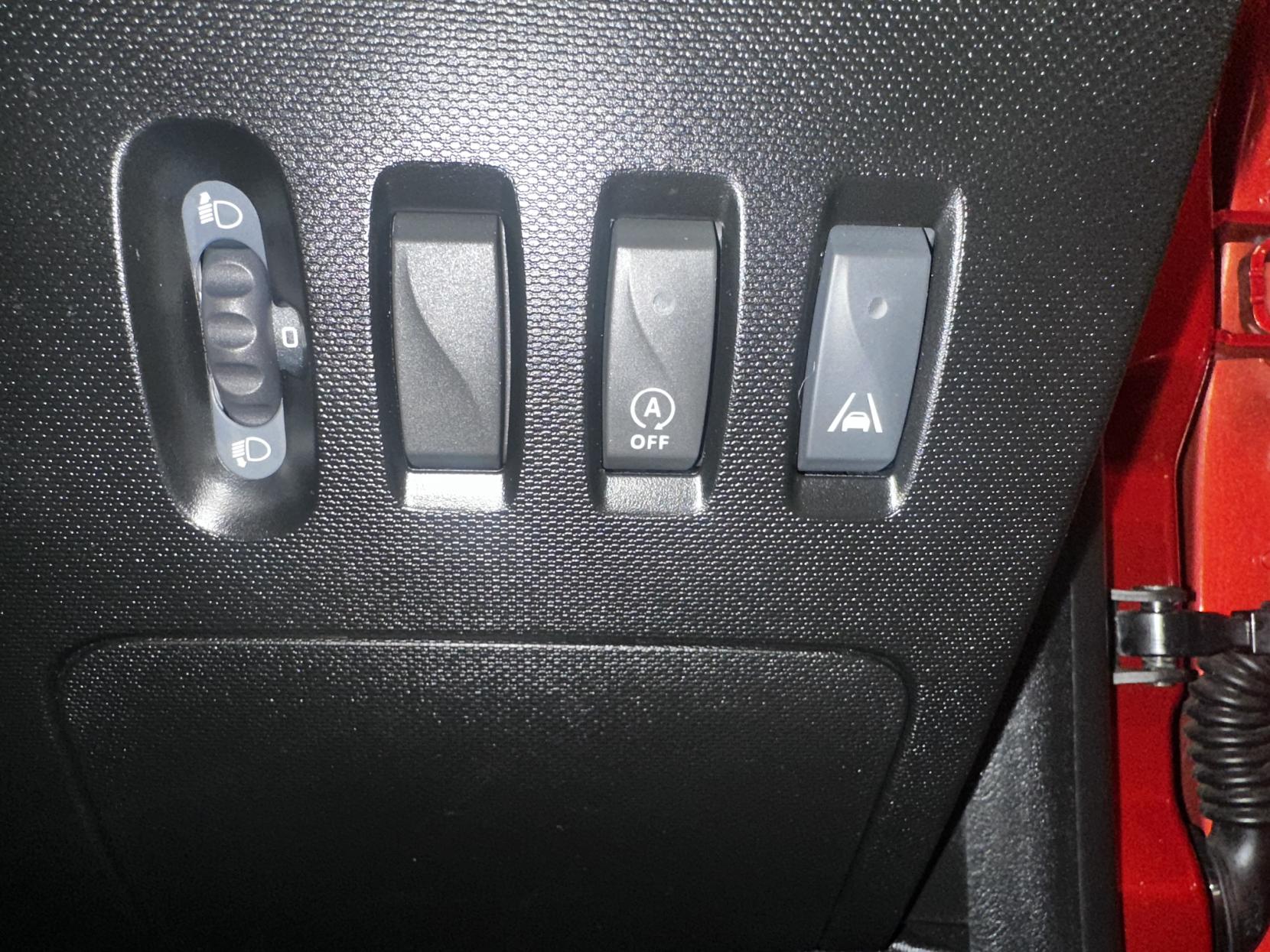 Renault Twingo 0.9 TCe ENERGY Dynamique Hatchback 5dr Petrol Manual Euro 6 (s/s) (90 ps)