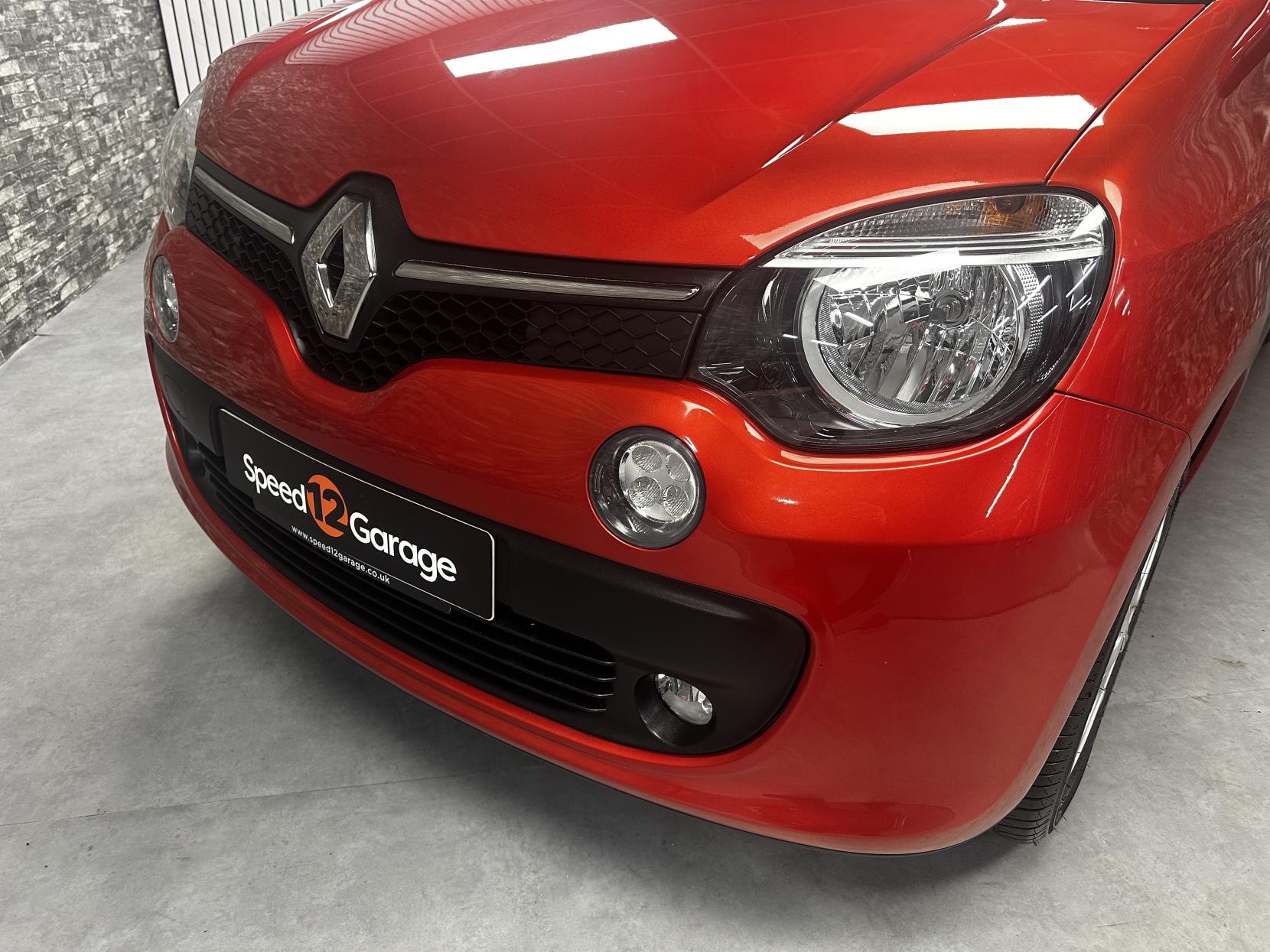 Renault Twingo 0.9 TCe ENERGY Dynamique Hatchback 5dr Petrol Manual Euro 6 (s/s) (90 ps)
