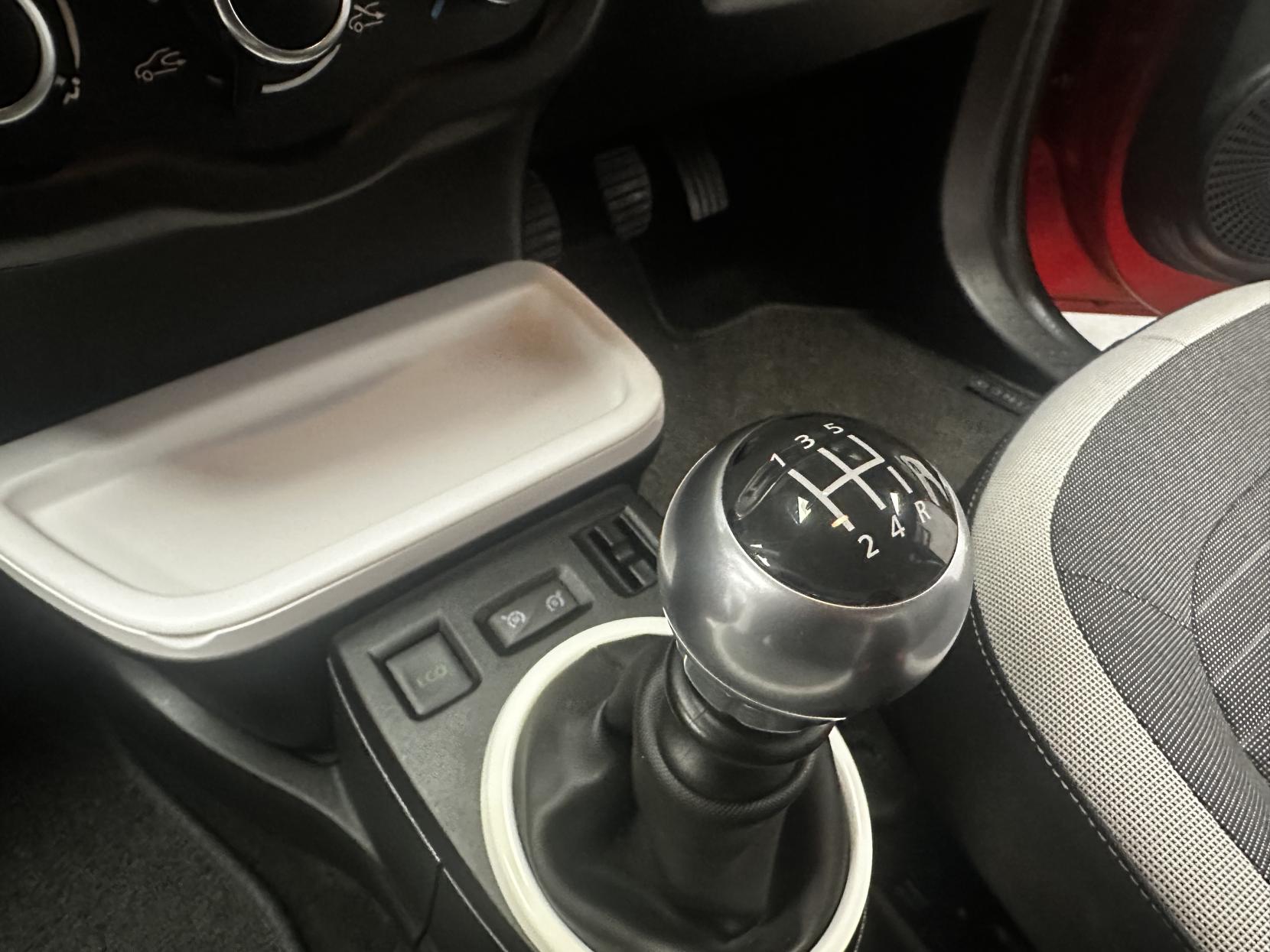 Renault Twingo 0.9 TCe ENERGY Dynamique Hatchback 5dr Petrol Manual Euro 6 (s/s) (90 ps)