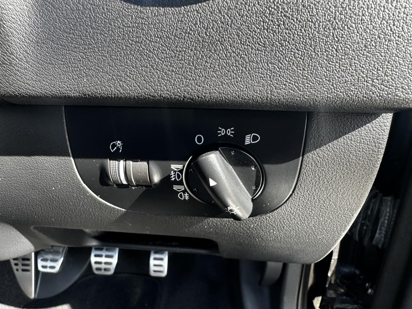 Audi TT 1.8T Roadster 2dr Petrol Manual quattro (228 g/km, 225 bhp)