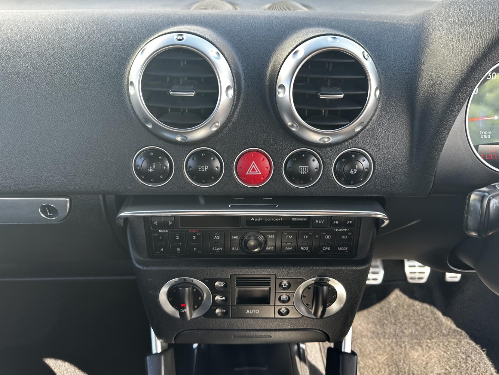 Audi TT 1.8T Roadster 2dr Petrol Manual quattro (228 g/km, 225 bhp)